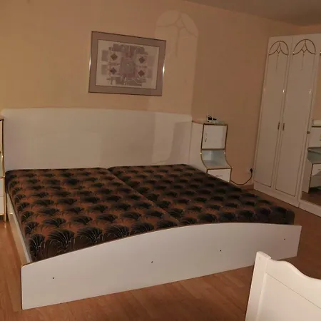 Vila Dana Apartment *